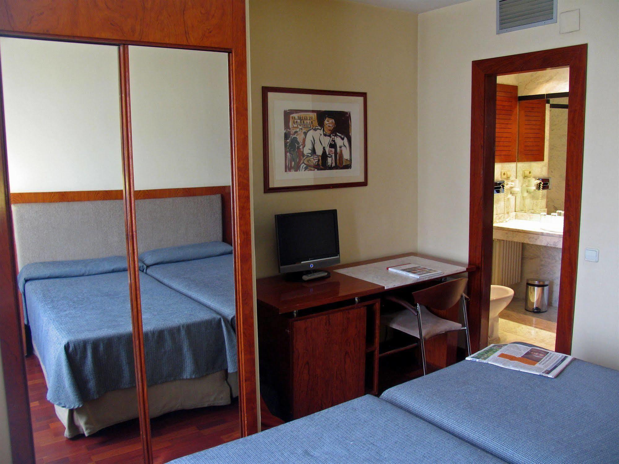 Hotel Pedralbes Barselona Dış mekan fotoğraf