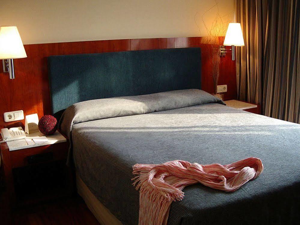 Hotel Pedralbes Barselona Dış mekan fotoğraf
